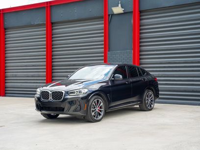 Used 2022 BMW X4 xDrive30i w/ M Sport Package 2