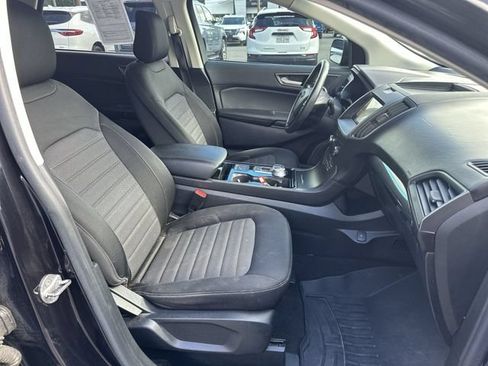 Used 2020 Ford Edge SE FWD image 13