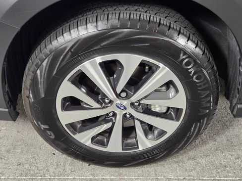Certified 2025 Subaru Outback Premium AWD/4WD image 14