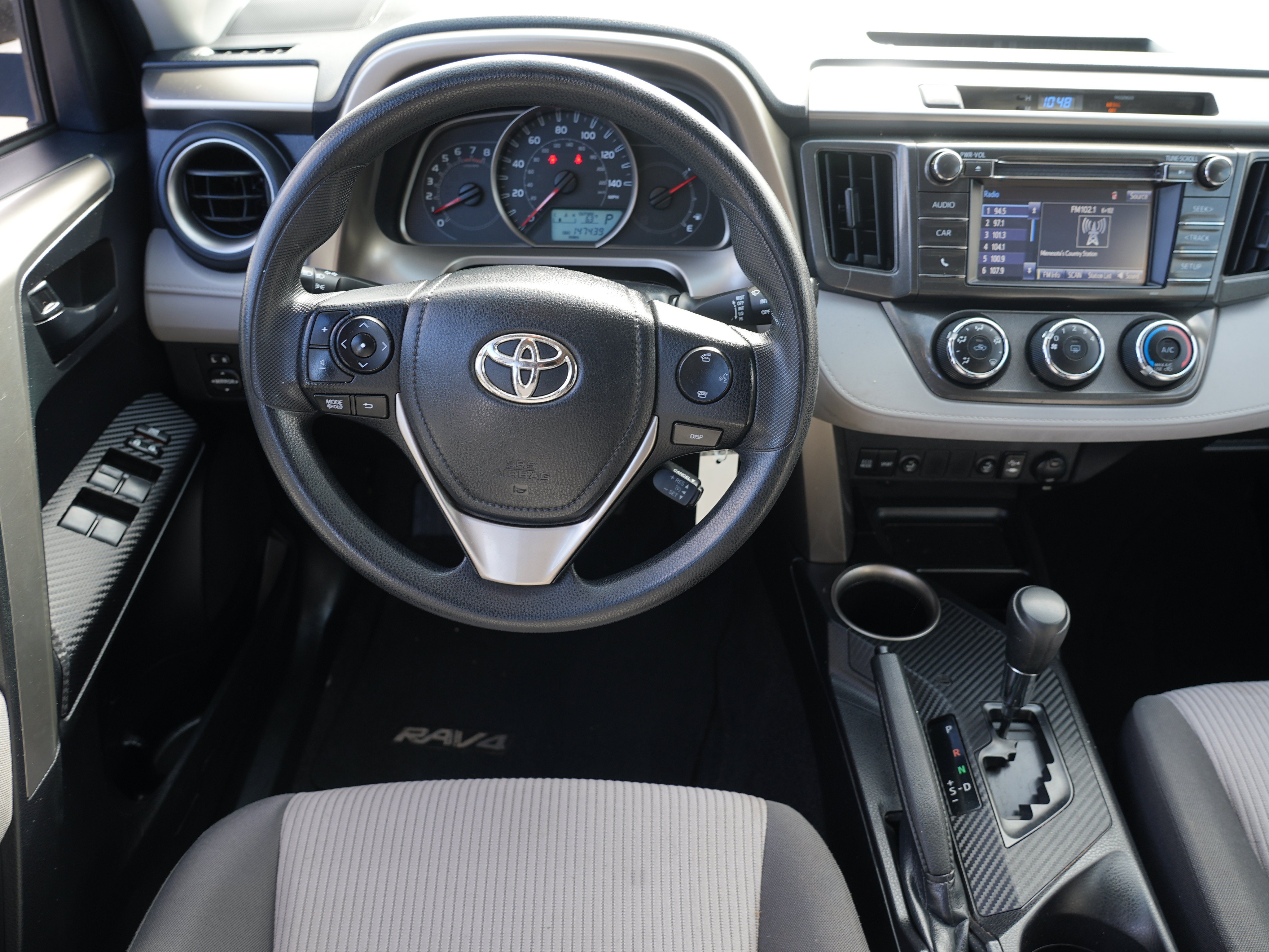 Used 2015 Toyota RAV4 LE AWD/4WD image 20
