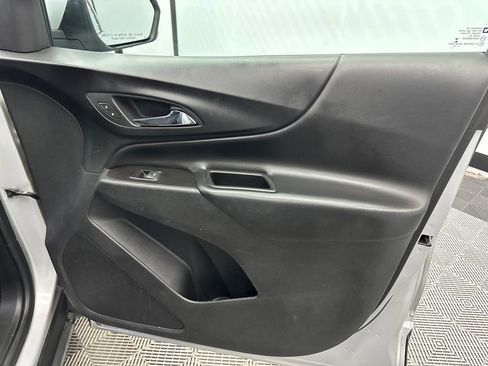 Used 2019 Chevrolet Equinox LT image 14