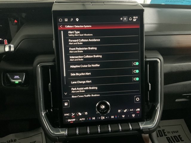 Used 2025 GMC Yukon XL Denali AWD/4WD image 43