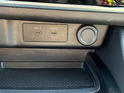 Used 2024 Nissan Rogue S FWD image 28