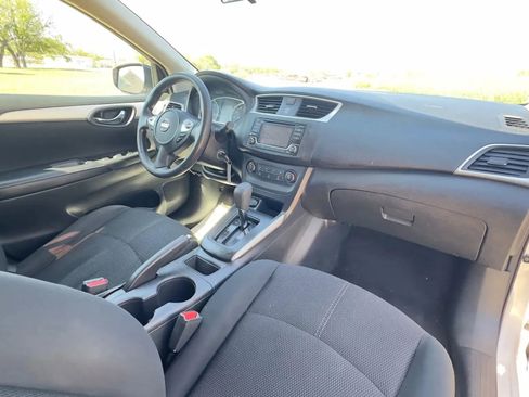Used 2018 Nissan Sentra S image 17