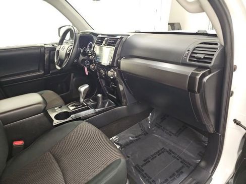 Used 2020 Toyota 4Runner TRD Off-Road image 34