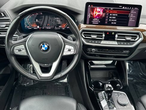 Used 2023 BMW X4 xDrive30i AWD/4WD image 16