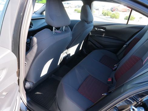 Used 2025 Toyota Corolla SE image 15