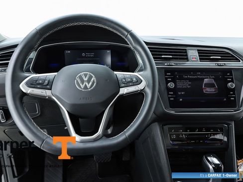 Used 2022 Volkswagen Tiguan SE image 59