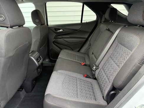 Used 2023 Chevrolet Equinox LT image 14