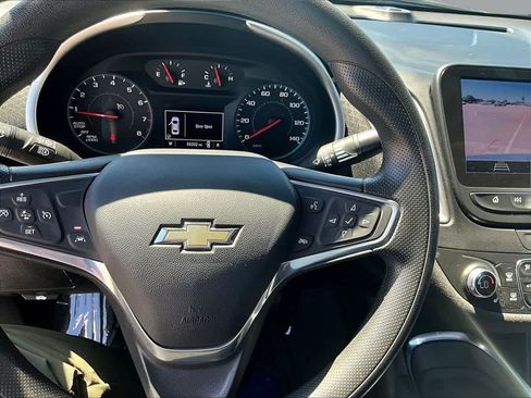 Used 2023 Chevrolet Malibu LT FWD image 18