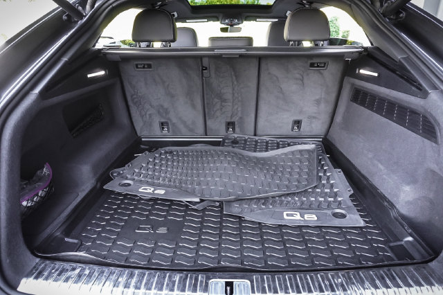 Used 2019 Audi Q8 Prestige AWD/4WD image 22