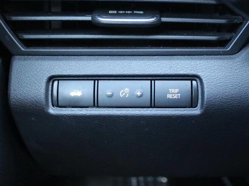 Used 2024 Nissan Altima 2.5 S FWD image 17