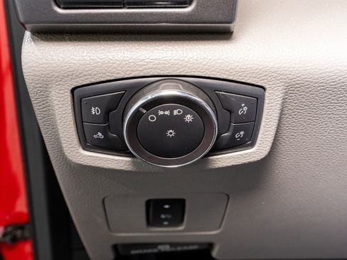 Used 2018 Ford F250 XLT w/ XLT Premium Package image 30