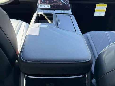 New 2026 INFINITI QX80 4WD image 17