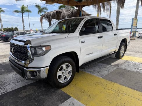 Used 2020 Toyota Tundra SR5 w/ SR5 Upgrade Package RWD image 1
