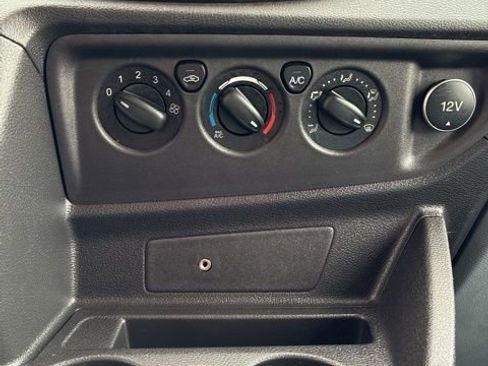 Used 2019 Ford Transit 350 XLT image 25