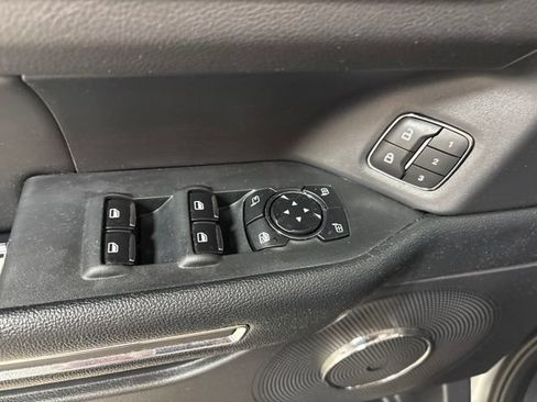 Used 2024 Ford Expedition XLT RWD image 24