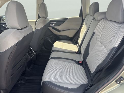 Used 2021 Subaru Forester Premium AWD/4WD image 19
