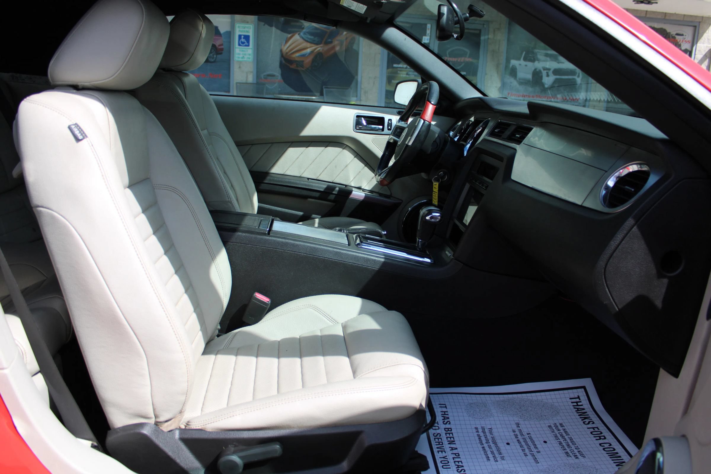 Used 2010 Ford Mustang Convertible RWD image 20