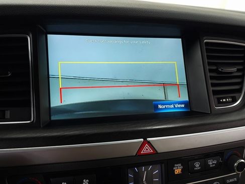 Used 2017 Genesis G80 3.8 w/ Option Group 03 image 30