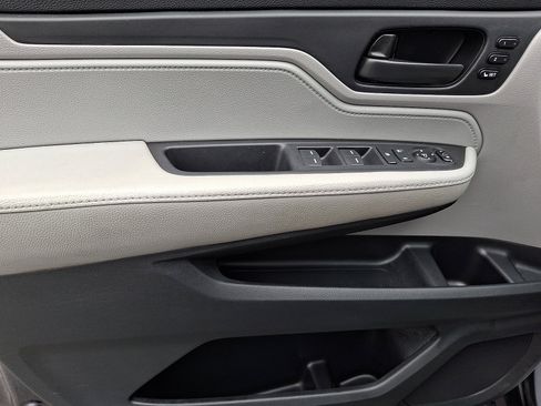 Used 2019 Honda Odyssey EX-L image 13