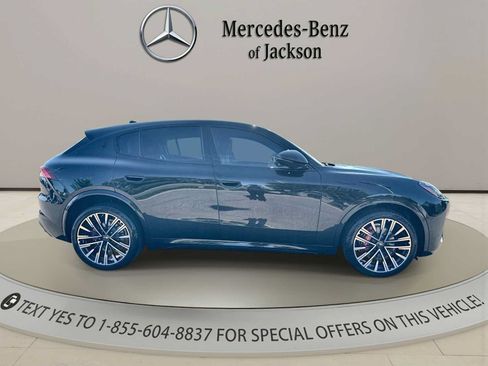 Used 2025 Maserati Grecale Modena AWD/4WD image 9