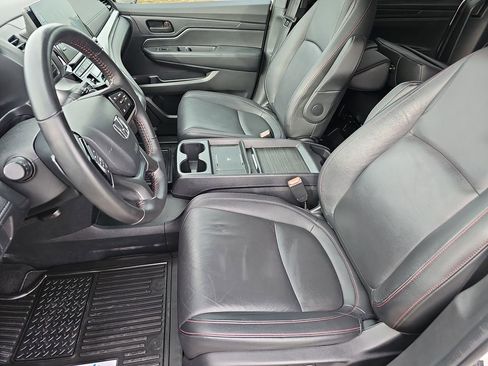 Used 2025 Honda Odyssey Sport-L image 19