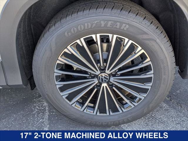 Certified 2026 Volkswagen Tiguan S w/ 18" Wheel Package FWD image 9