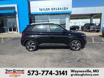 Used 2023 Hyundai Venue SEL