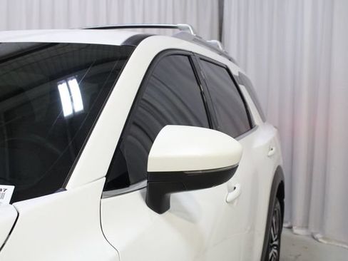 Used 2024 Nissan Pathfinder Platinum w/ Cargo Package AWD/4WD image 34