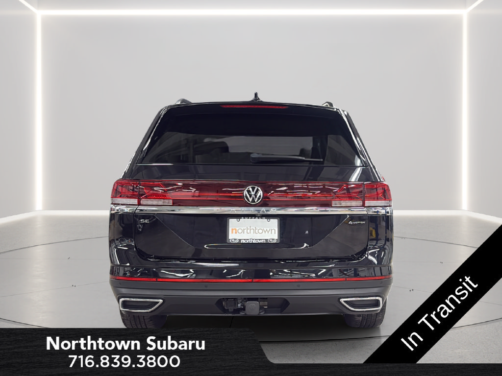 Used 2025 Volkswagen Atlas SE AWD/4WD image 4