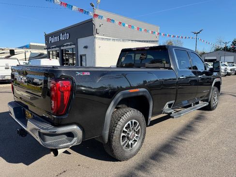 Used 2023 GMC Sierra 3500 SLT w/ SLT Premium Package image 10