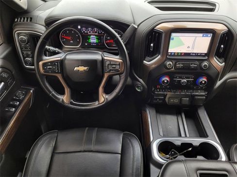 Used 2022 Chevrolet Silverado 2500 High Country w/ Z71 Off-Road Package image 19
