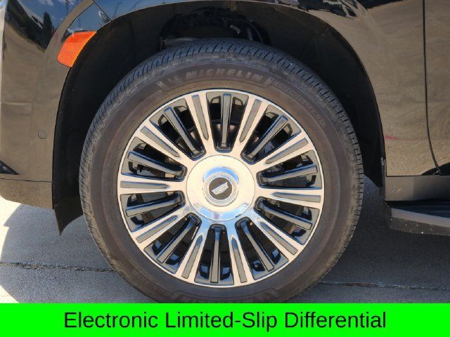 Used 2021 Cadillac Escalade Premium Luxury Platinum w/ Heavy-Duty Trailer Package AWD/4WD image 9