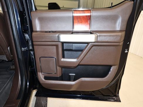 Used 2022 Ford F450 King Ranch w/ FX4 Off-Road Package image 19