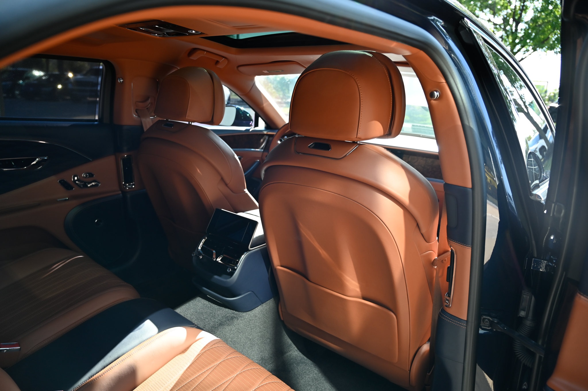 Used 2022 Bentley Flying Spur V8 AWD/4WD image 51