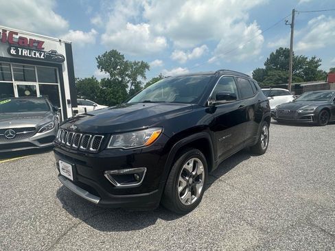 Used 2020 Jeep Compass Limited AWD/4WD image 2