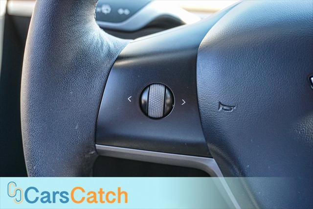 Used 2025 Tesla Model Y Long Range RWD image 24