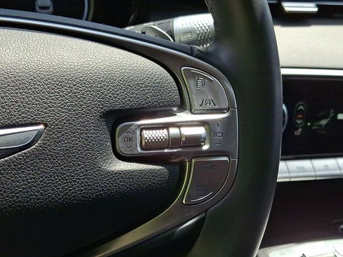 Used 2025 Genesis GV70 2.5T AWD/4WD image 23