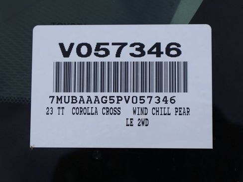 Used 2023 Toyota Corolla Cross LE w/ Moonroof Package FWD image 7