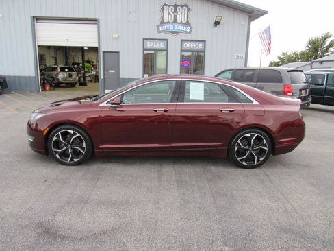 Used 2016 Lincoln MKZ AWD image 3