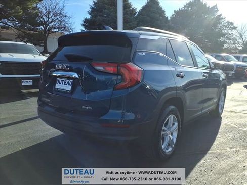 Used 2021 GMC Terrain SLE w/ Driver Convenience Package image 7