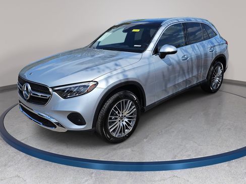 New 2026 Mercedes-Benz GLC 300 image 1