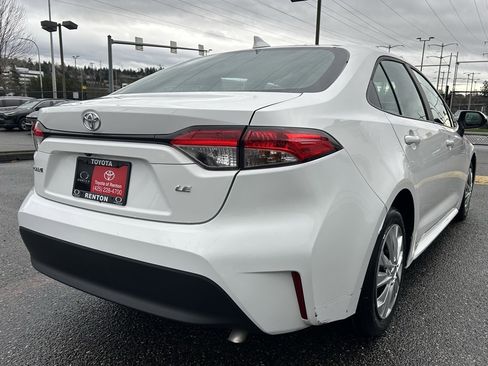 Certified 2024 Toyota Corolla LE image 5