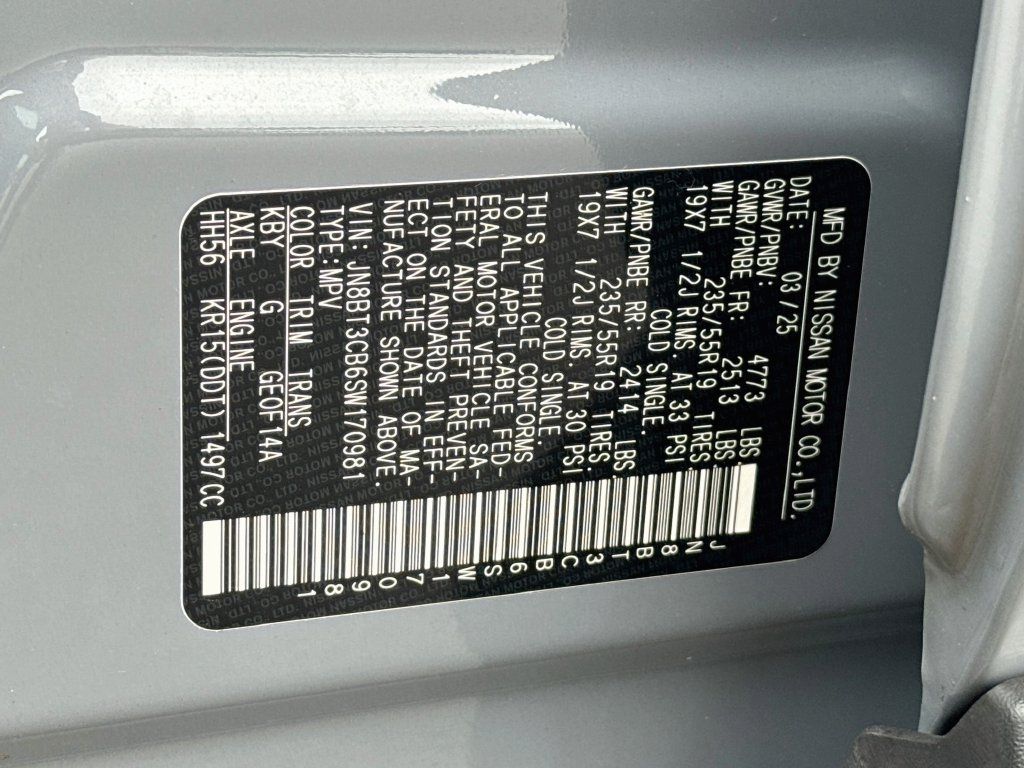 Used 2025 Nissan Rogue SL AWD/4WD image 31