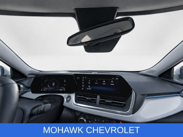 Used 2025 Chevrolet Trax LT w/ Driver Confidence Package FWD image 15