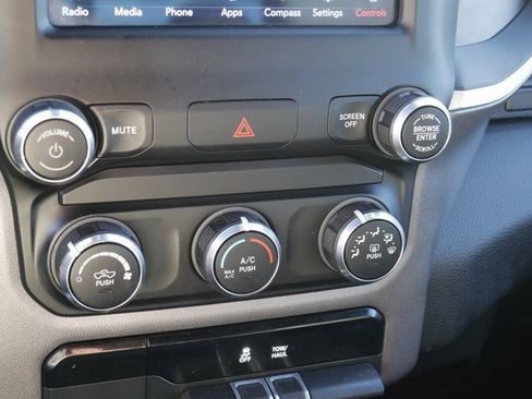 Used 2021 RAM 1500 Big Horn image 21