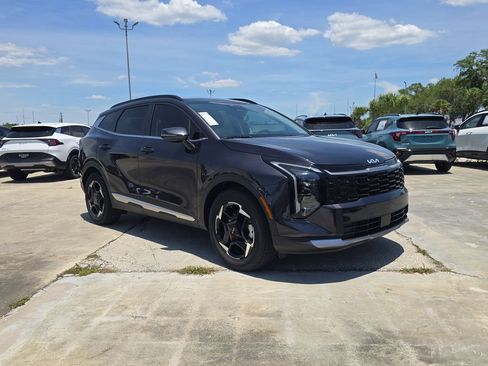 New 2026 Kia Sportage EX w/ EX Panorama Roof Package FWD image 2
