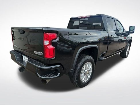 Used 2023 Chevrolet Silverado 2500 High Country w/ Z71 Off-Road Package AWD/4WD image 5