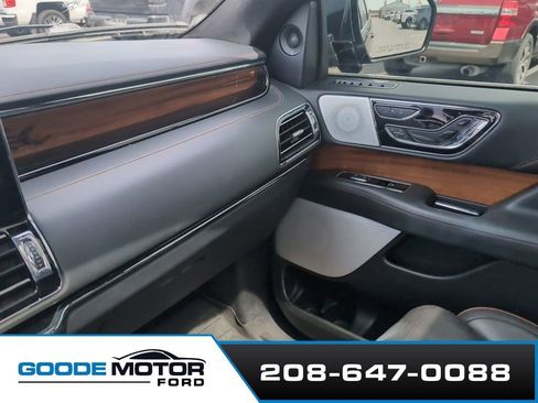 Used 2022 Lincoln Navigator L Black Label AWD/4WD image 12
